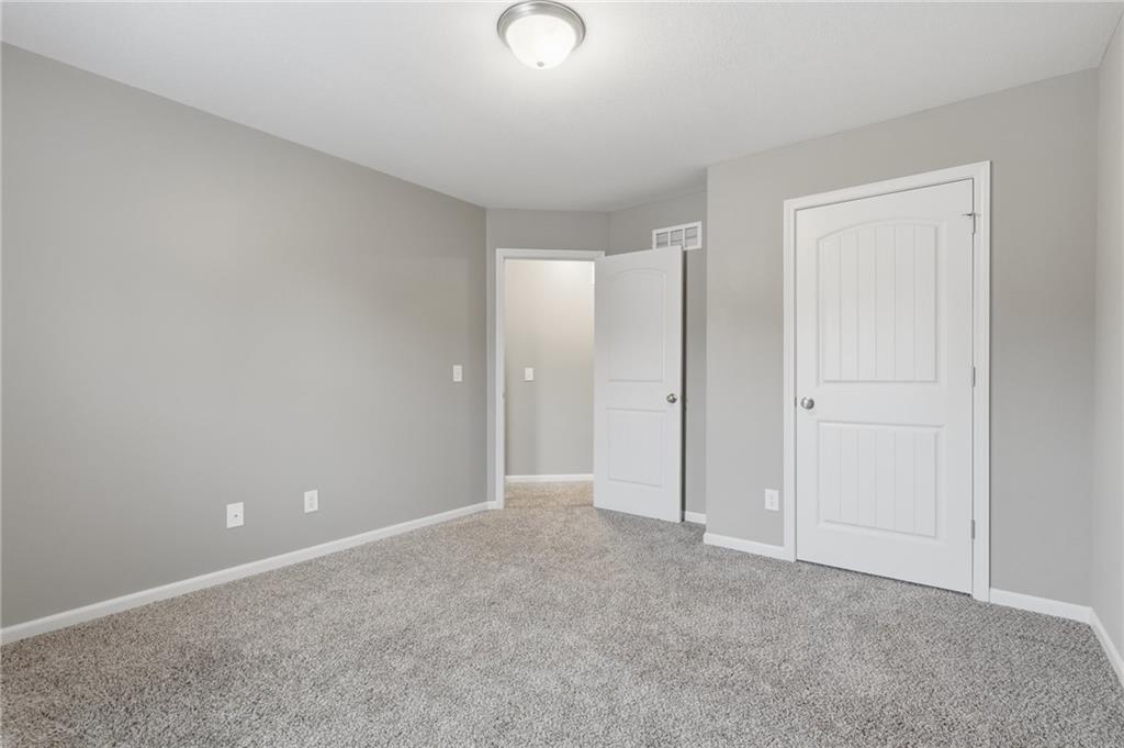 1043 E 14th Street Property Photo 29