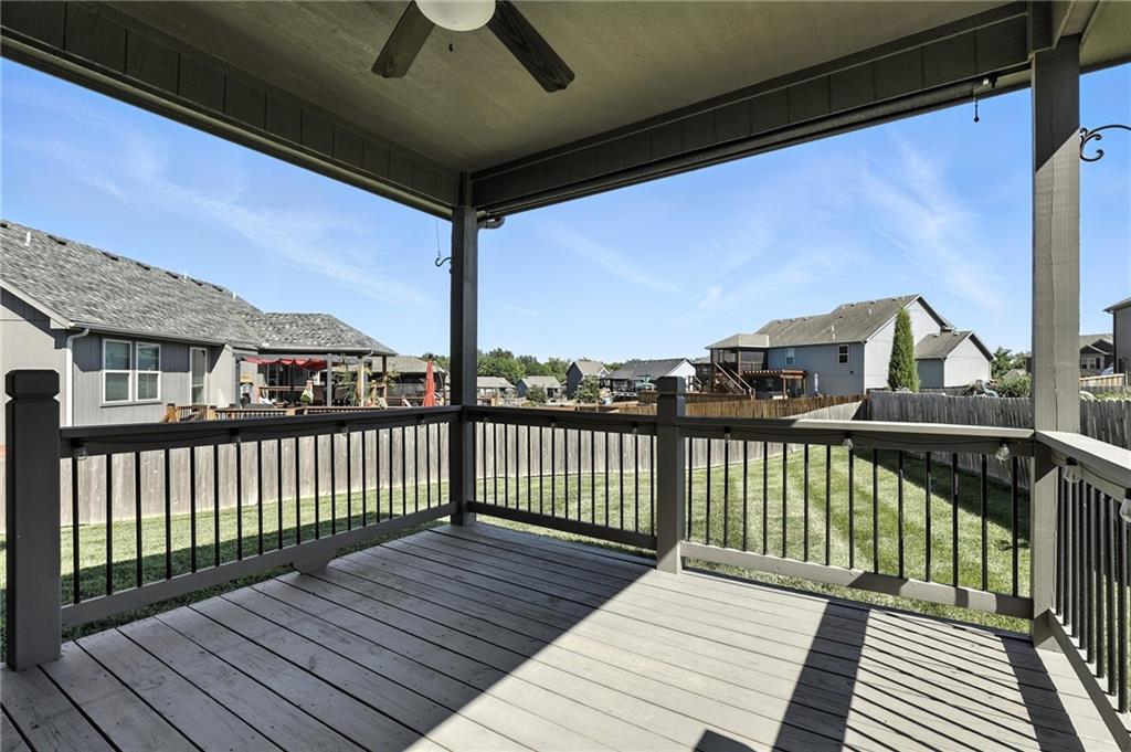 1043 E 14th Street Property Photo 32