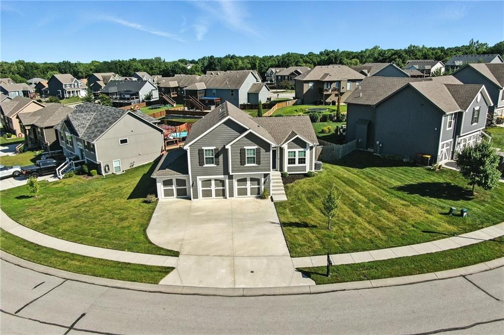 1043 E 14th Street Property Photo 35