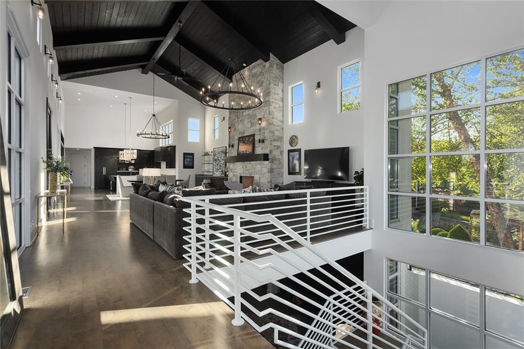 6949 Watson's Country Lane Property Photo 28