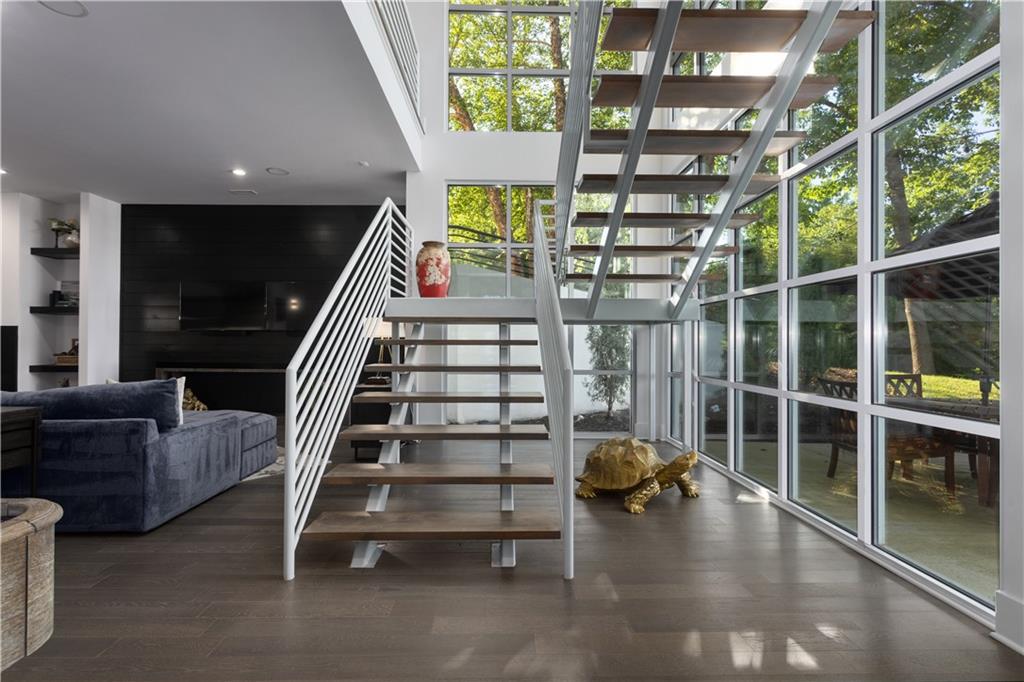 6949 Watson's Country Lane Property Photo 31