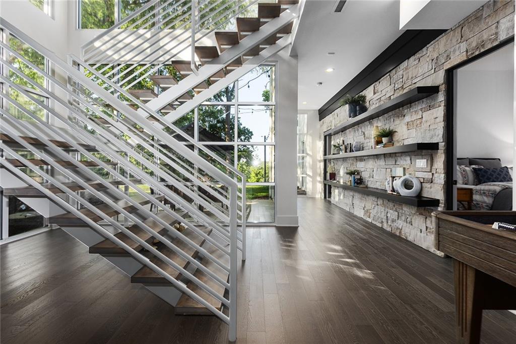 6949 Watson's Country Lane Property Photo 33