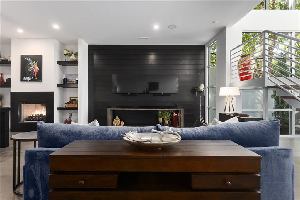 6949 Watson's Country Lane Property Photo 35