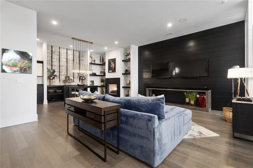 6949 Watson's Country Lane Property Photo 37