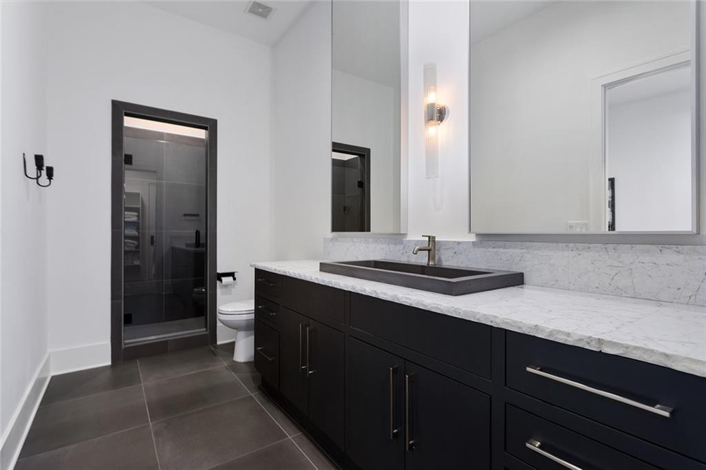 6949 Watson's Country Lane Property Photo 44