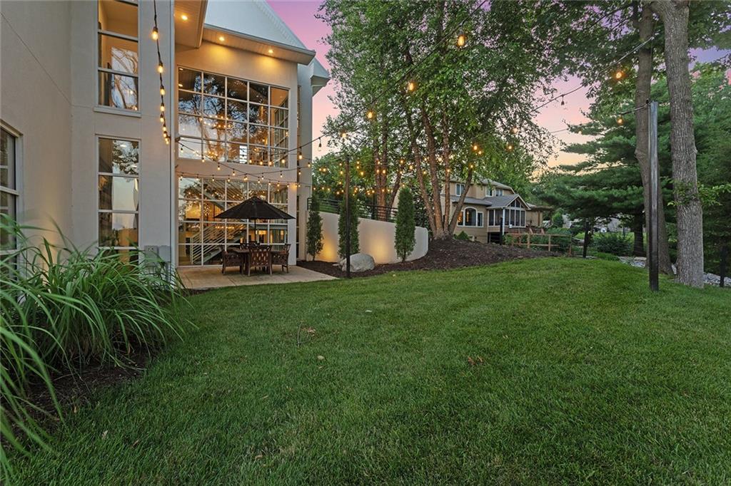 6949 Watson's Country Lane Property Photo 54