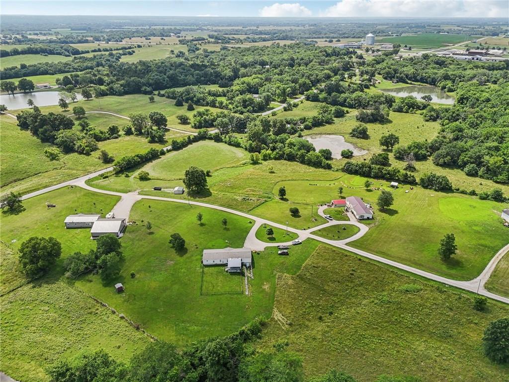 507 Nw 165 Road Property Photo 37