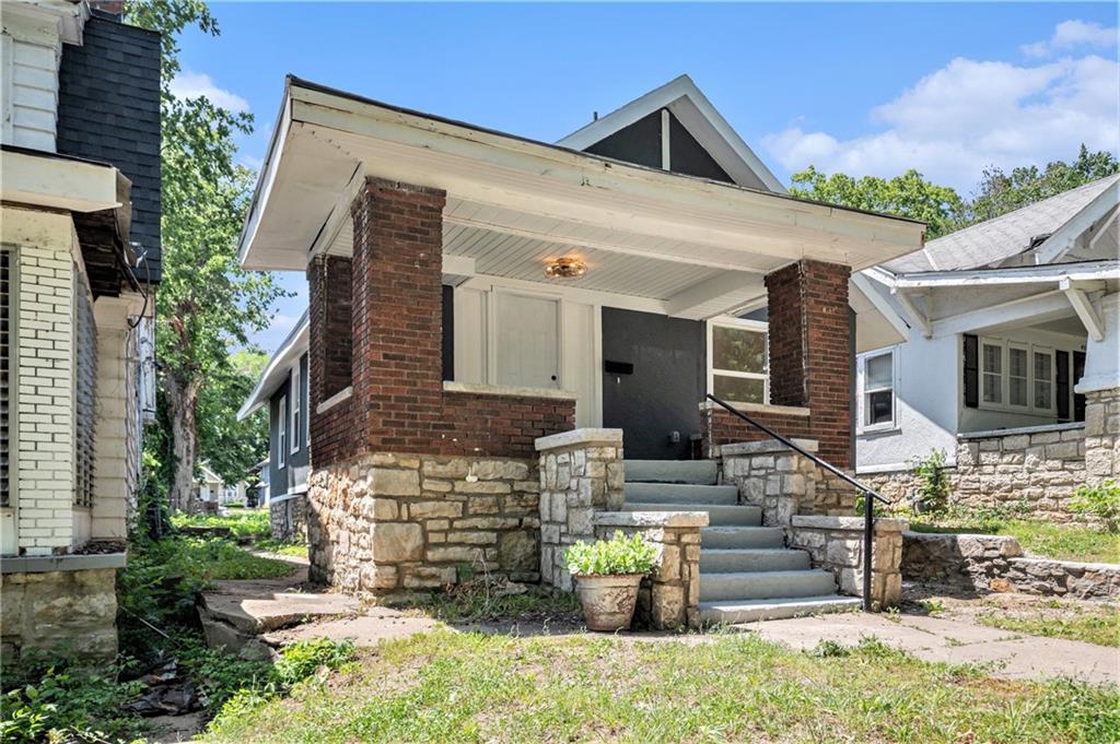 4036 Benton Boulevard Property Photo 1