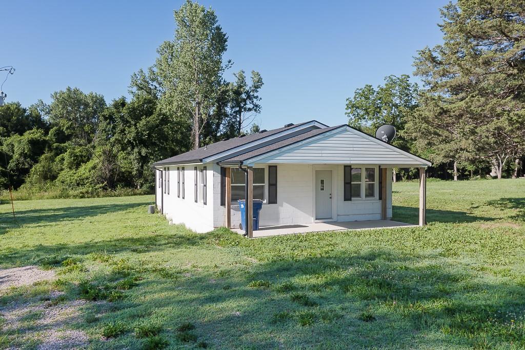 17931 Hollingsworth Road Property Photo 1