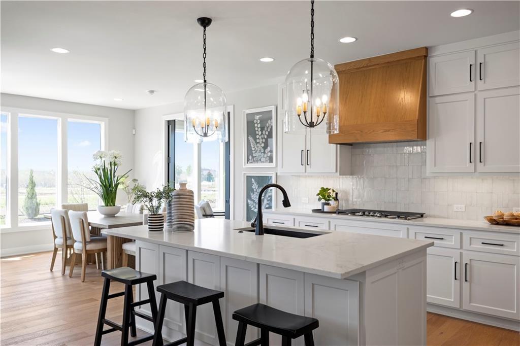 8008 Round Prairie Street Property Photo 8