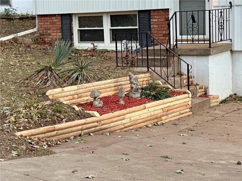 15307 E 44th Terrace Property Photo 4