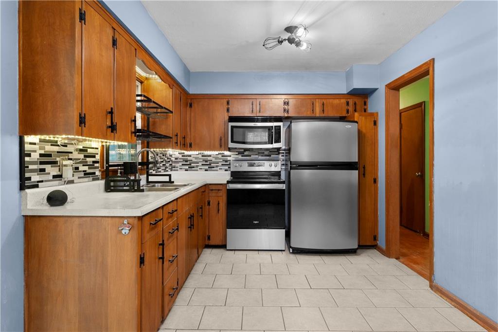 15307 E 44th Terrace Property Photo 14