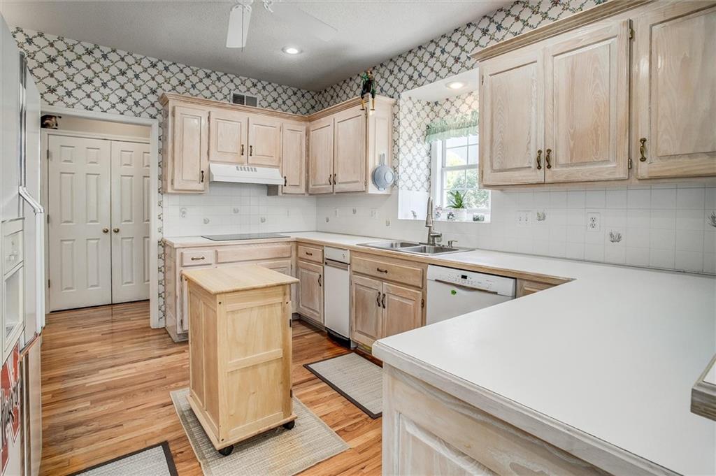 4317 Coachman Drive Property Photo 13