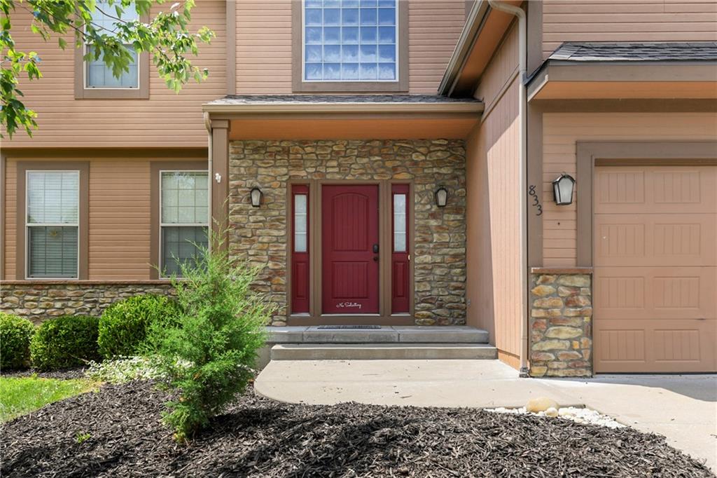 833 Rock Creek Drive Property Photo 4