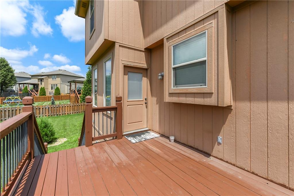 833 Rock Creek Drive Property Photo 6