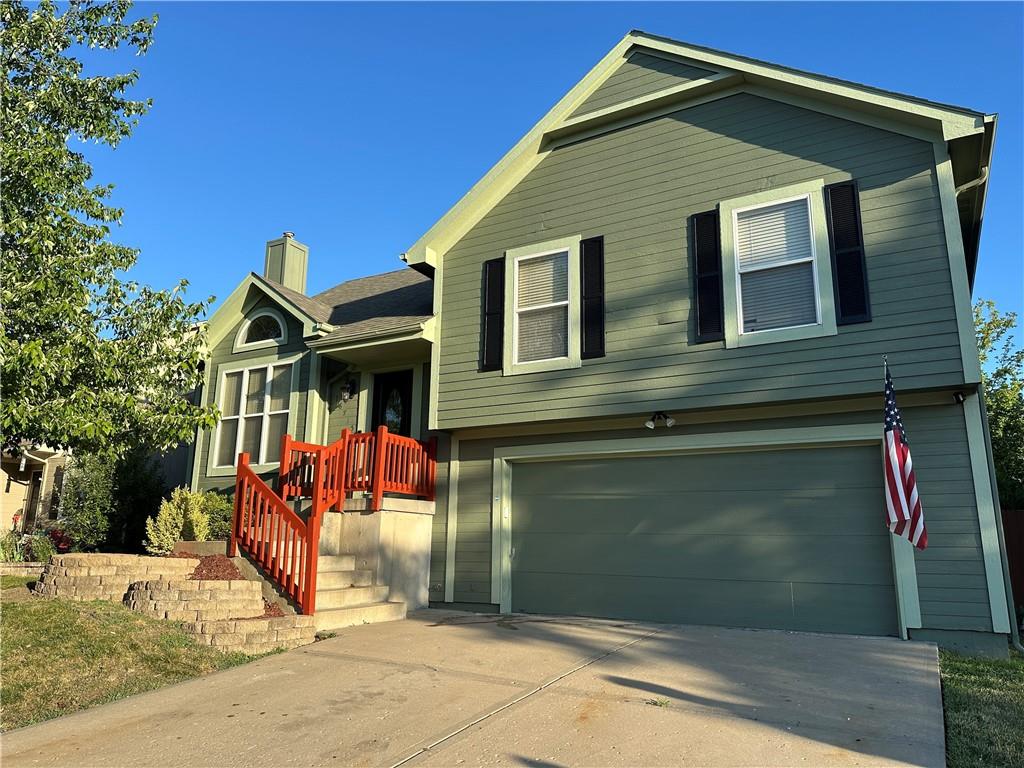 18715 W 159 Terrace Property Photo 1