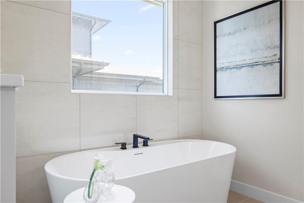 8025 Payne Street Property Photo 23