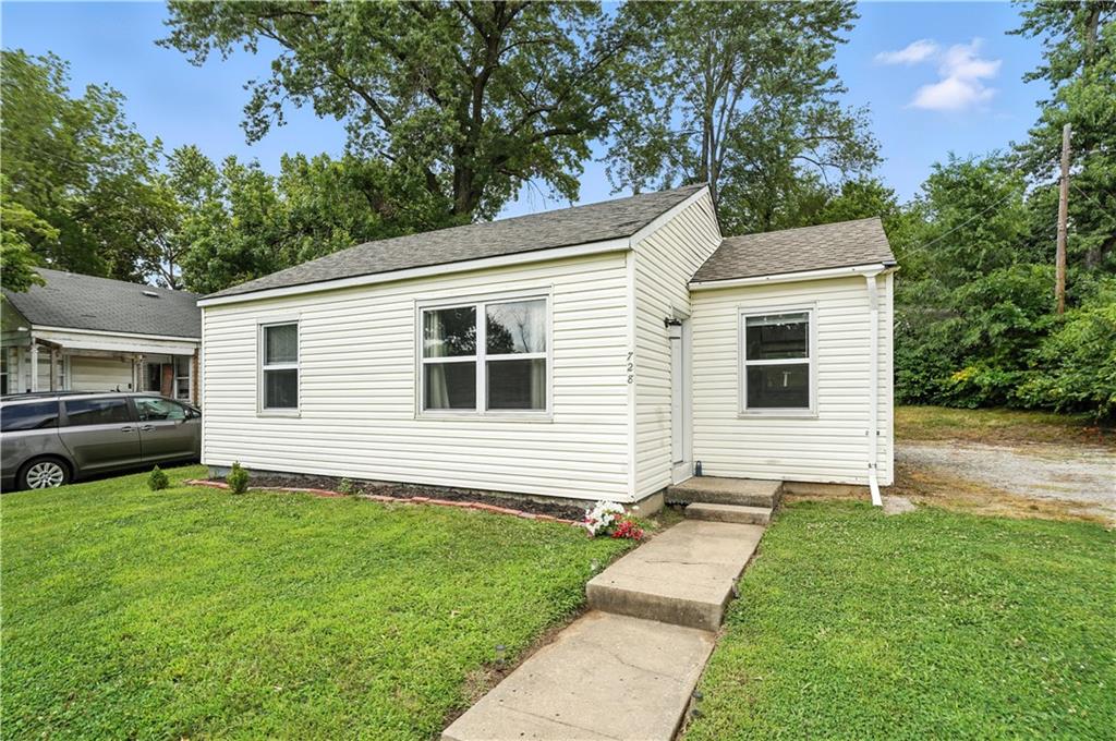 728 NE 45th Street Property Photo 1