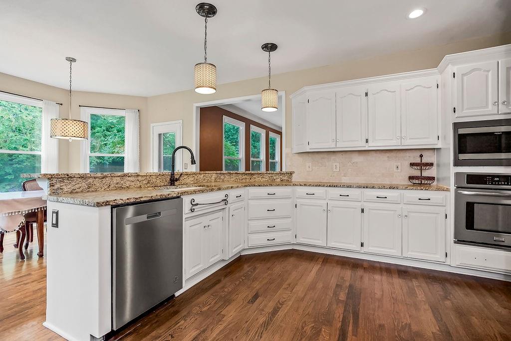 13143 Rosewood Street Property Photo 5