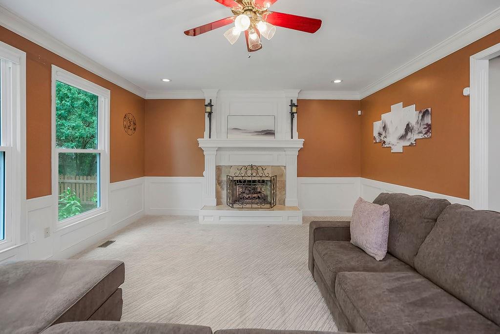 13143 Rosewood Street Property Photo 10