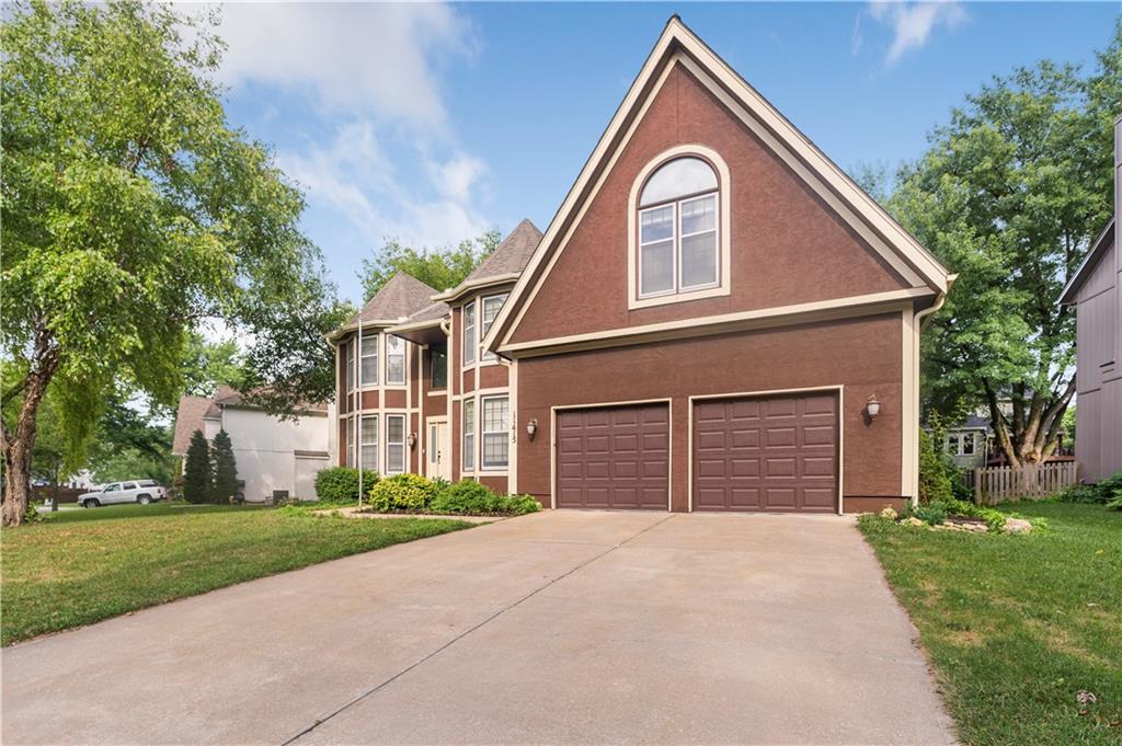 11415 Oakview Drive Property Photo 2