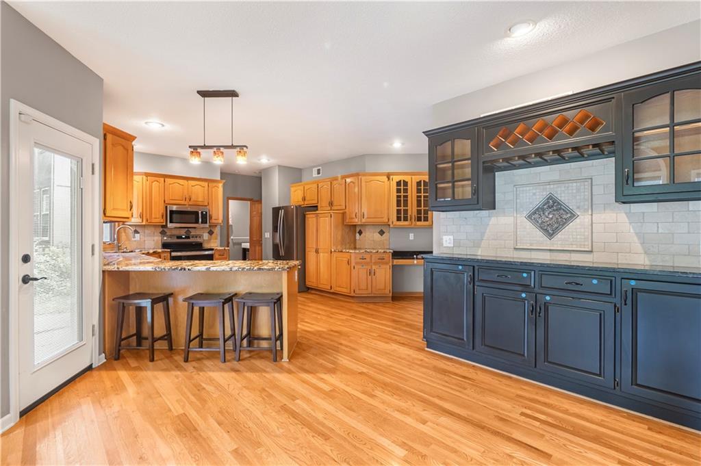 11415 Oakview Drive Property Photo 9