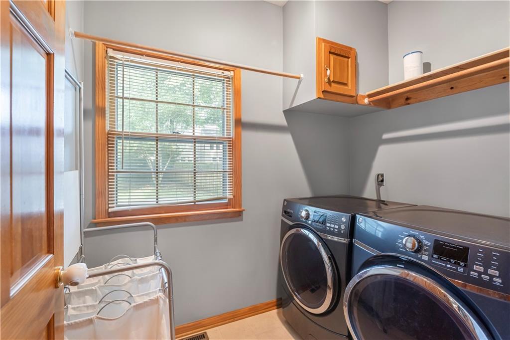 11415 Oakview Drive Property Photo 12