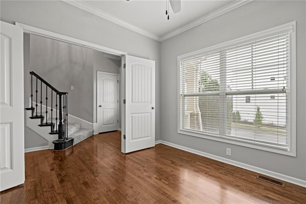 4450 Summit Street Property Photo 7