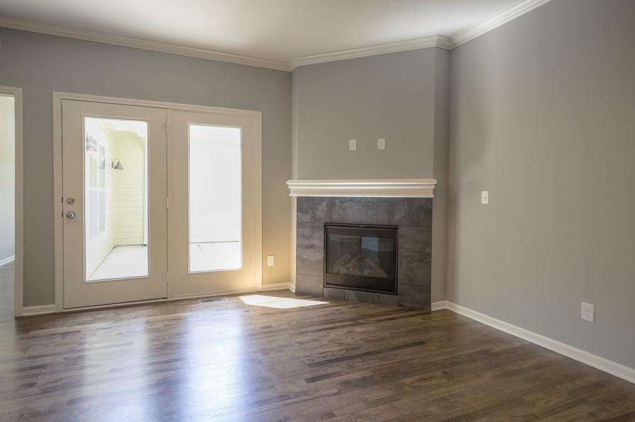 4450 Summit Street Property Photo 11