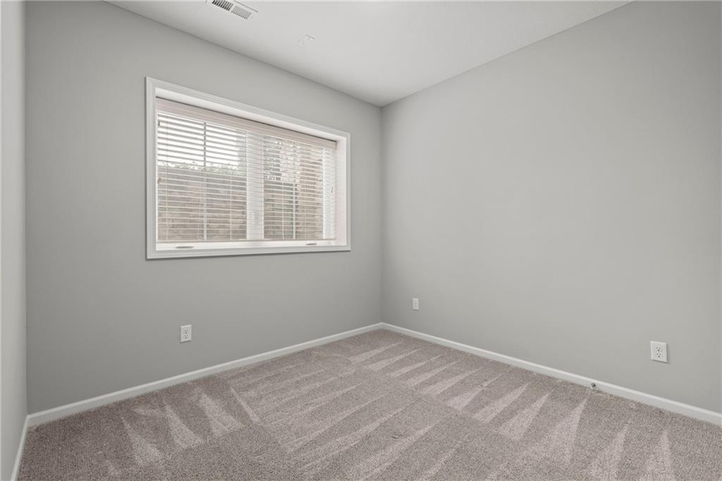 4450 Summit Street Property Photo 32