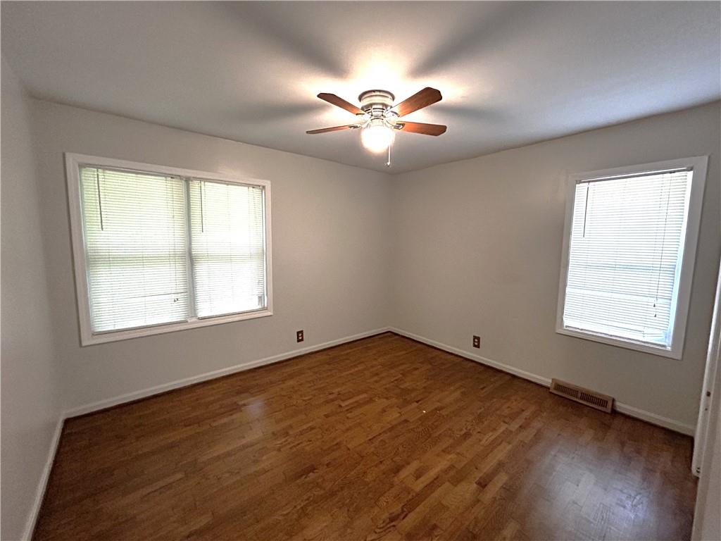 2902 S Broadway Street Property Photo 19