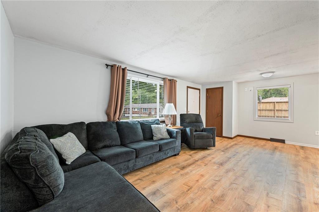 6955 N Liberty Street Property Photo 5