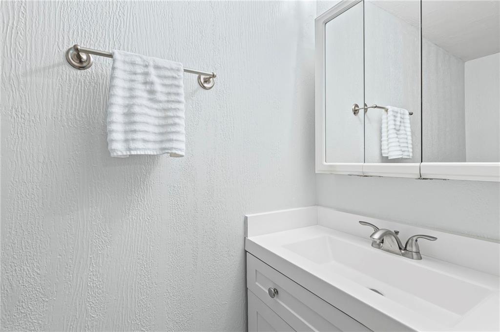 6955 N Liberty Street Property Photo 17