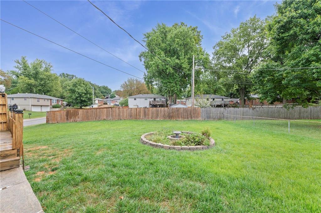 6955 N Liberty Street Property Photo 23