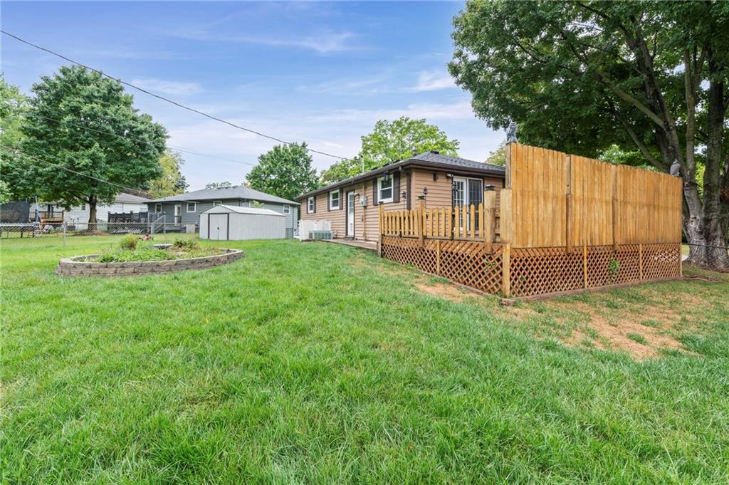 6955 N Liberty Street Property Photo 24