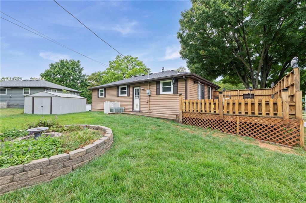 6955 N Liberty Street Property Photo 25