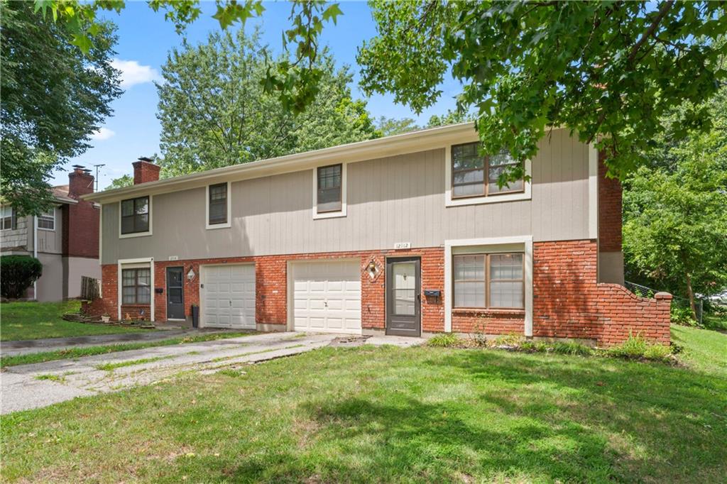 12912-12914 Beacon Avenue Property Photo 1
