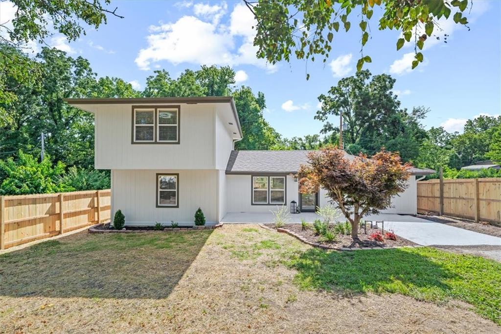 1109 S Woodbury Street Property Photo 1