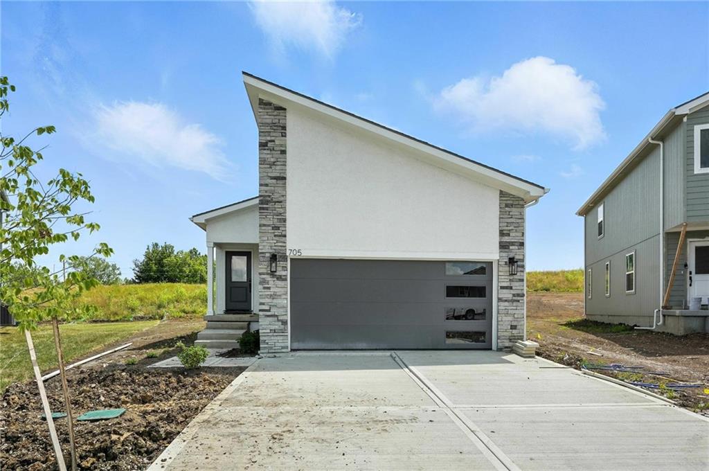 705 Glenn Circle