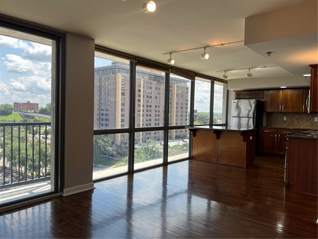 600 E Admiral Boulevard Property Photo 5