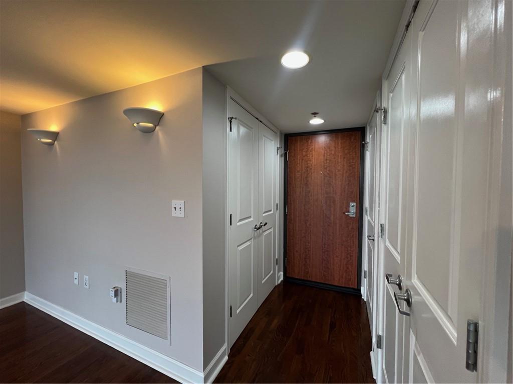 600 E Admiral Boulevard Property Photo 10