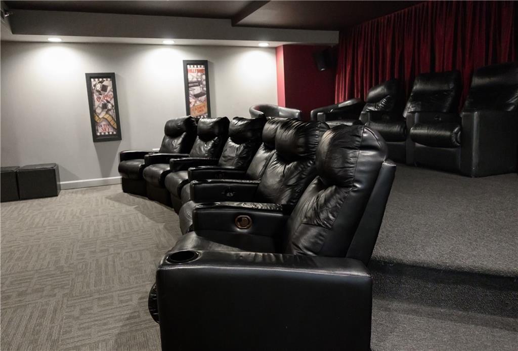 600 E Admiral Boulevard Property Photo 12