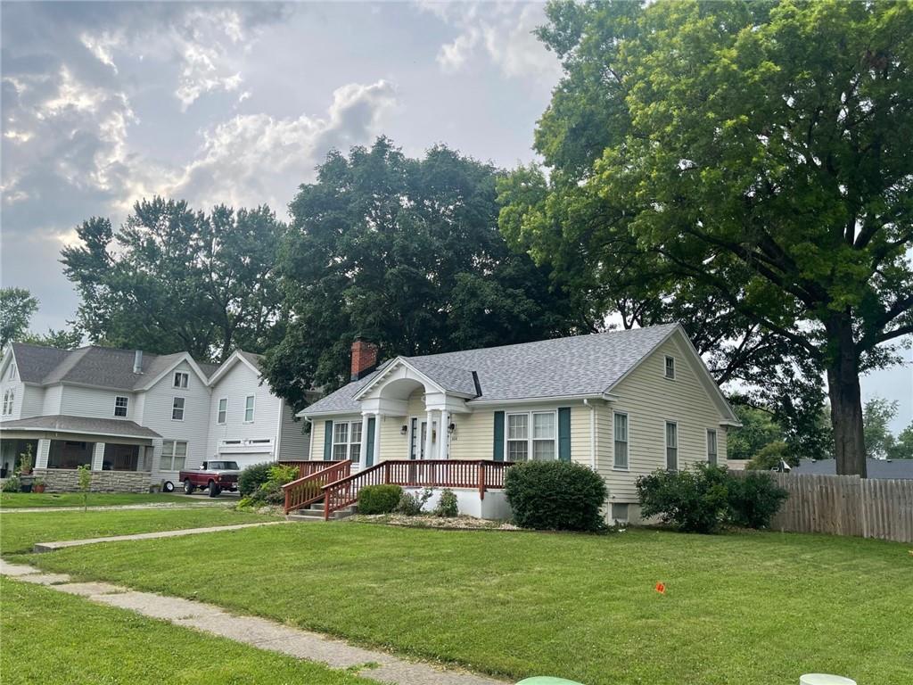 604 W Broadway Street