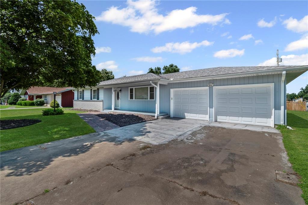 207 N Kristine Avenue Property Photo 1