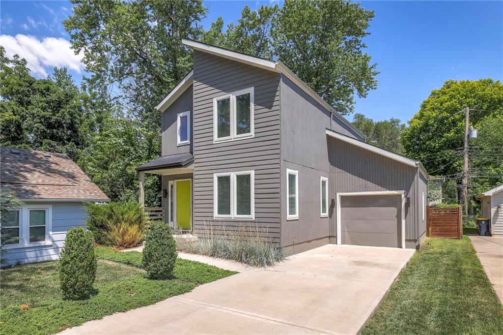 102 E 81st Street Property Photo 32