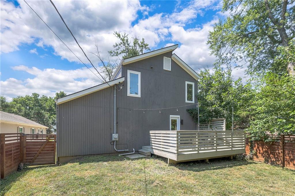 102 E 81st Street Property Photo 39