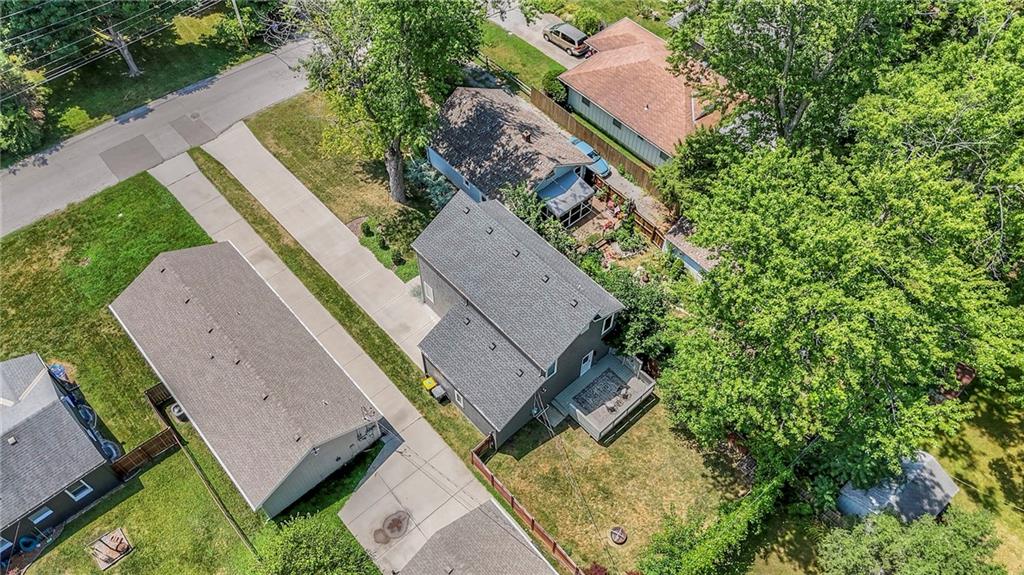 102 E 81st Street Property Photo 42