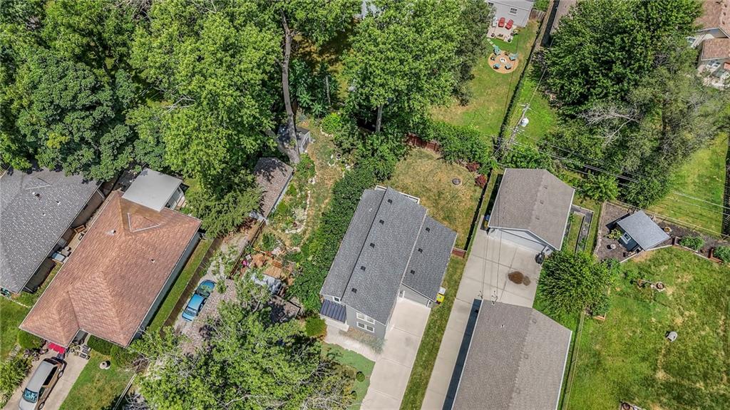 102 E 81st Street Property Photo 44