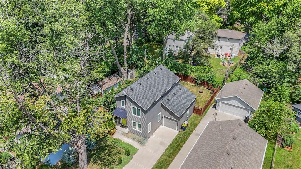 102 E 81st Street Property Photo 46