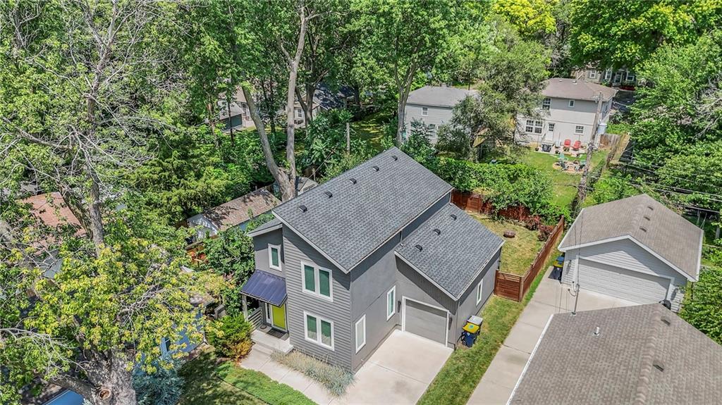 102 E 81st Street Property Photo 47